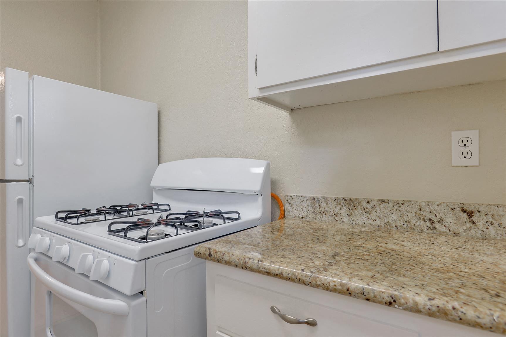 1273 Mills Apartments photo 2
